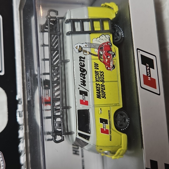 Hurst 1960 VW Delivery Van Premium Die-cast S127 24-52 - Picture 13 of 13